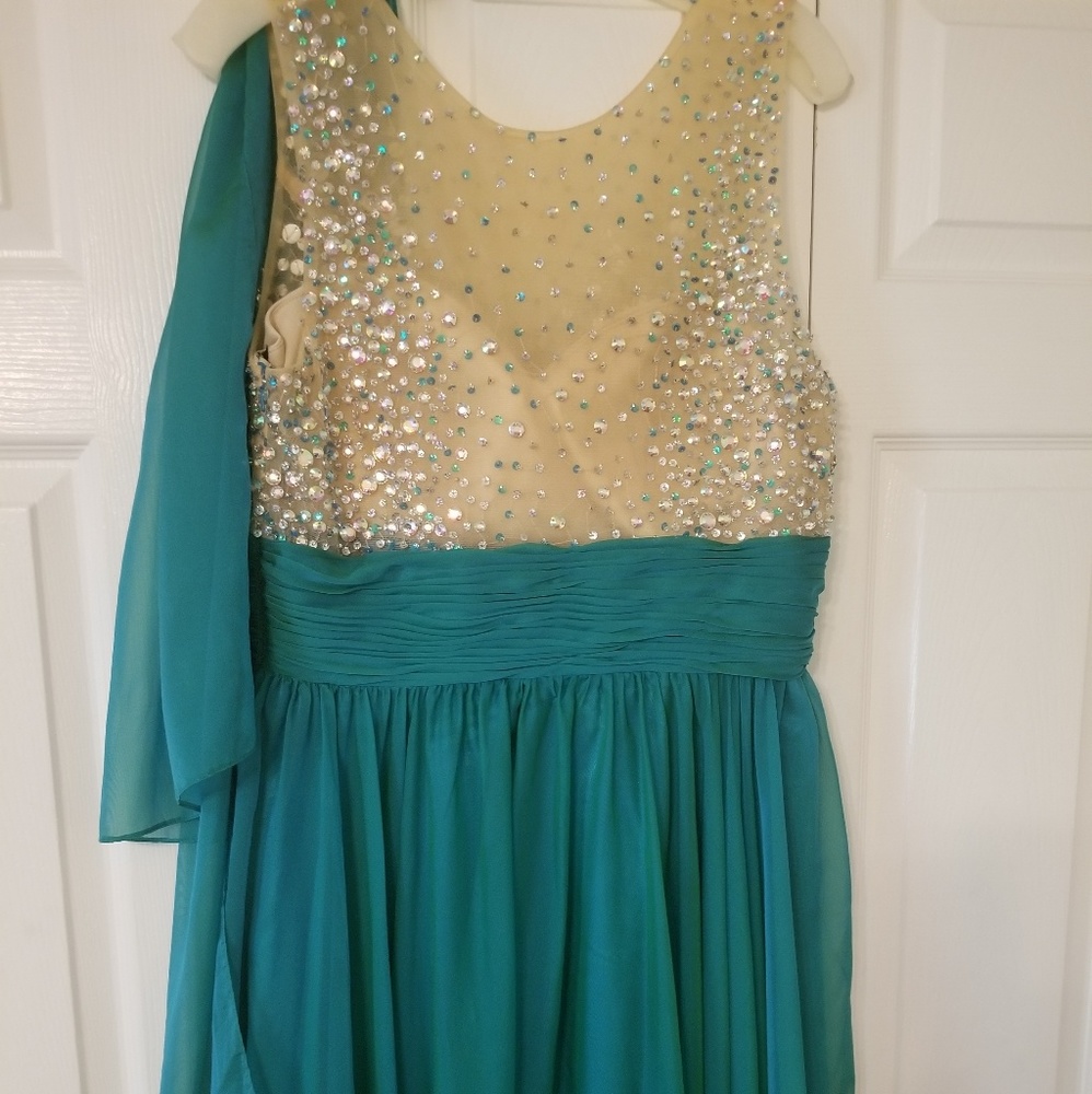 Milano Formal Wear/Prom Dress